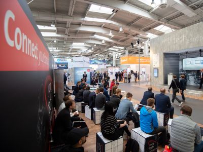 Messe als Kontaktchance zu Berufsanfängern