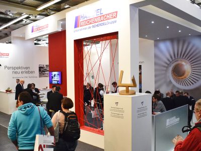 Messekonzept für CNC-Maschinen