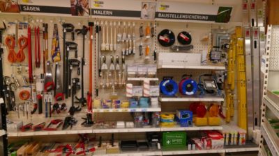 Bei Pilotgesellschafter Holzzentrum Theile wurden 200 m² SB-Verkaufsfläche mit den Systemmodulen gestaltet. Bild: Hagebau